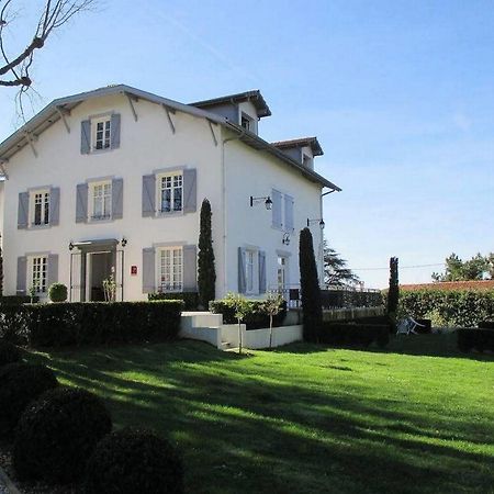 Hotel La Villa Saint-Pierre-dʼIrube Kültér fotó