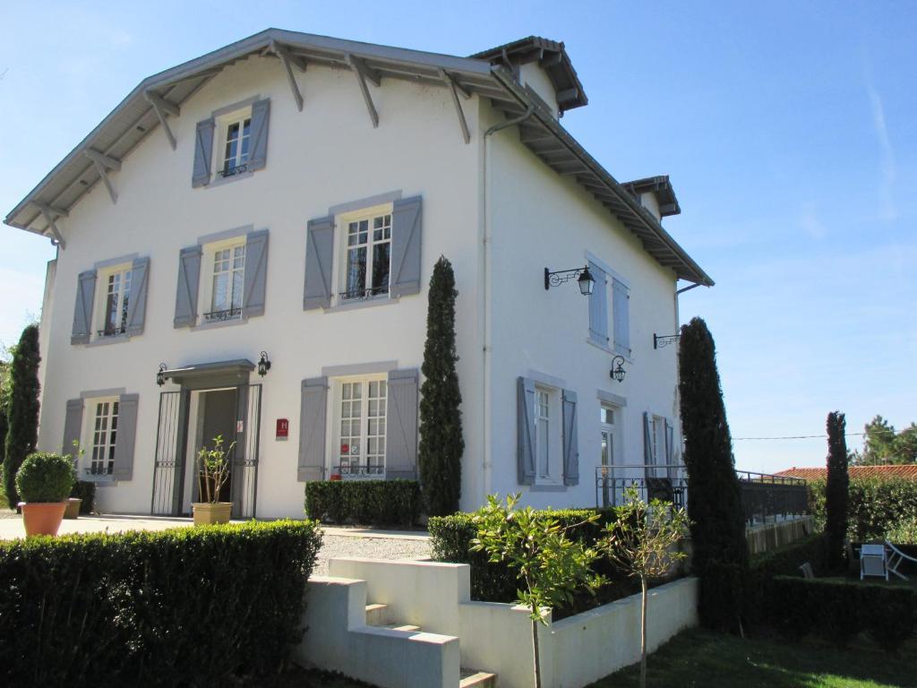 Hotel La Villa Saint-Pierre-dʼIrube Kültér fotó