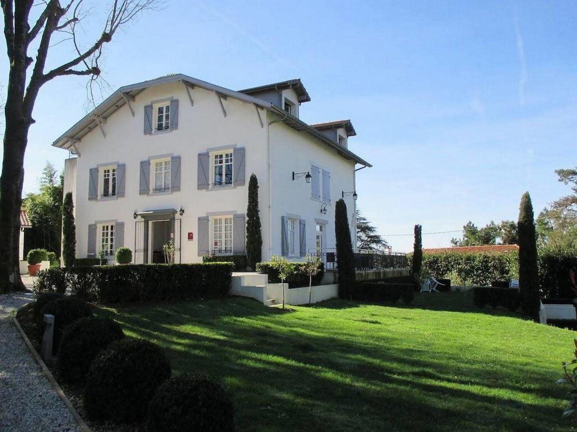 Hotel La Villa Saint-Pierre-dʼIrube Kültér fotó